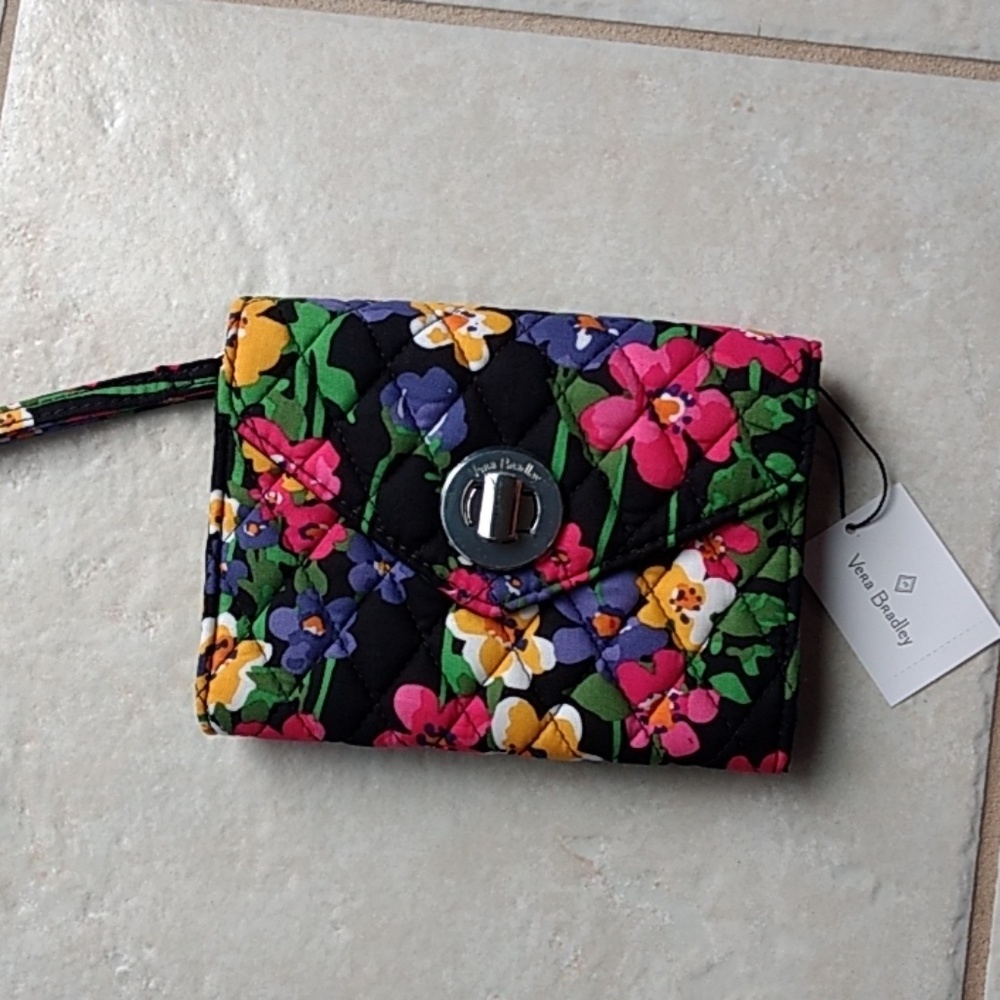 NWT Vera Bradley wristlet